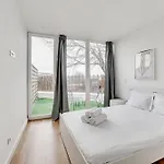 Apartman By The Palace - Ajuda