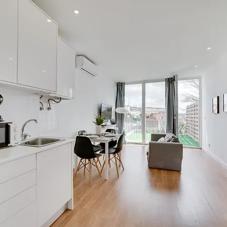 Apartment By The Palace - Ajuda Lisbon