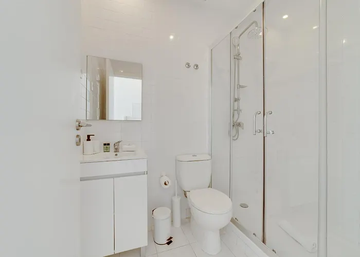 By The Palace - Ajuda Lisbona