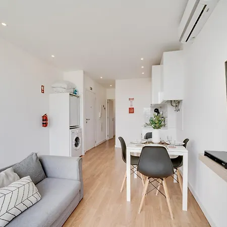 By The Palace - Ajuda Apartament